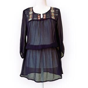 Eyeshadow Blue Sheer 3/4 sleeve Embroidery Elastic Tunic - Size M